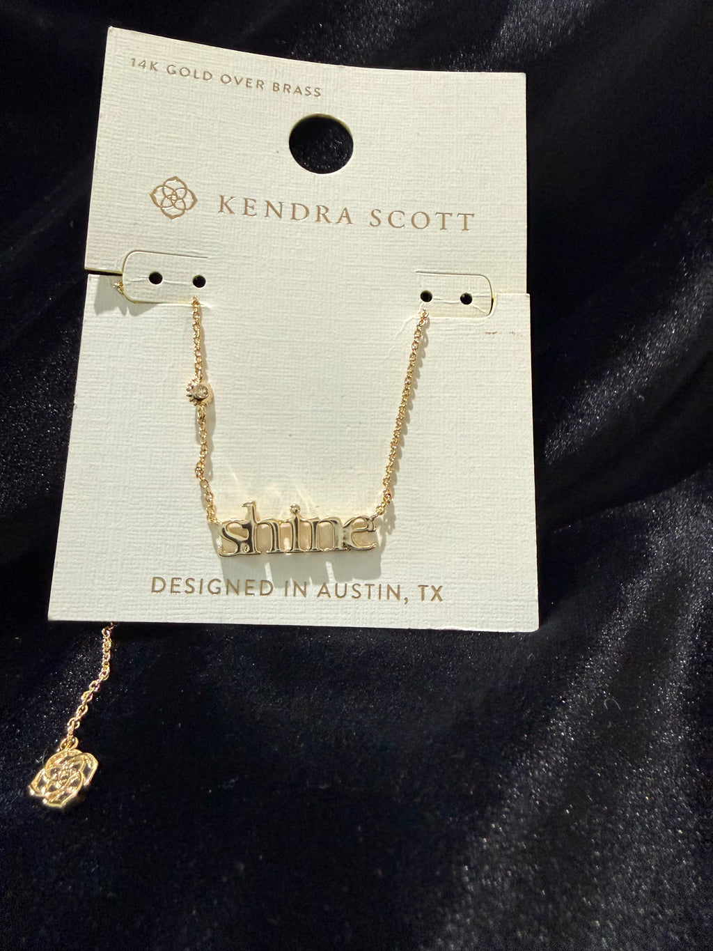 ✨ Kendra Scott “Shine” Necklace – 14K Gold Over Brass ✨